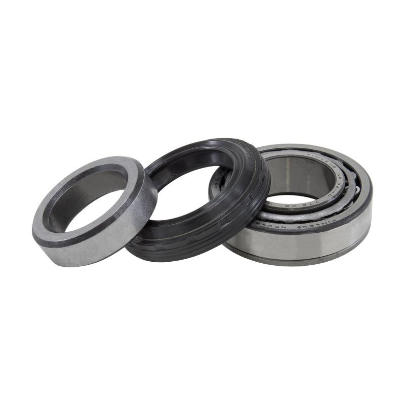 axle bearing and seal kit for Dana Super 35 and dana super 44 on a white background